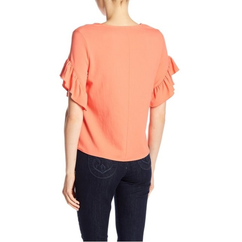 🎁 S & D Ruffle Sleeve Blouse - Picture 2 of 8